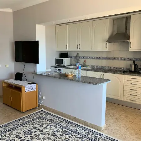 Panoramic In Portimao: Ocean View, Wifi Apartament